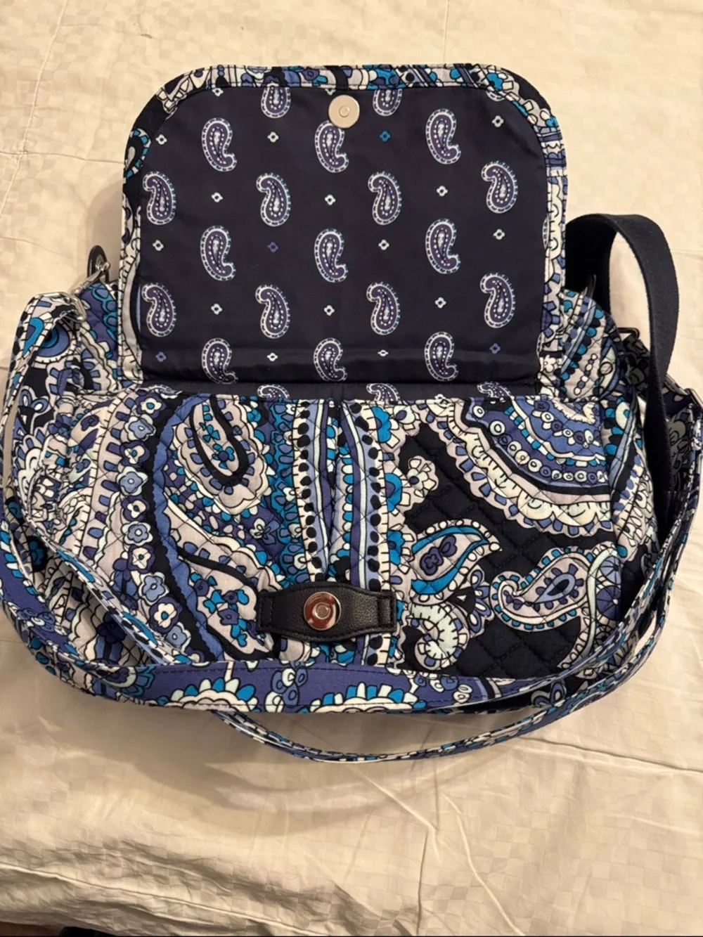 Vera Bradley Navy Blue Paisley Quilted Cosmetic Wristlet